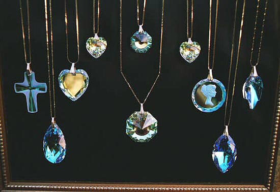 Sparkling Swarovski Crystal Jewelry Pendants with Gold Filled Chains